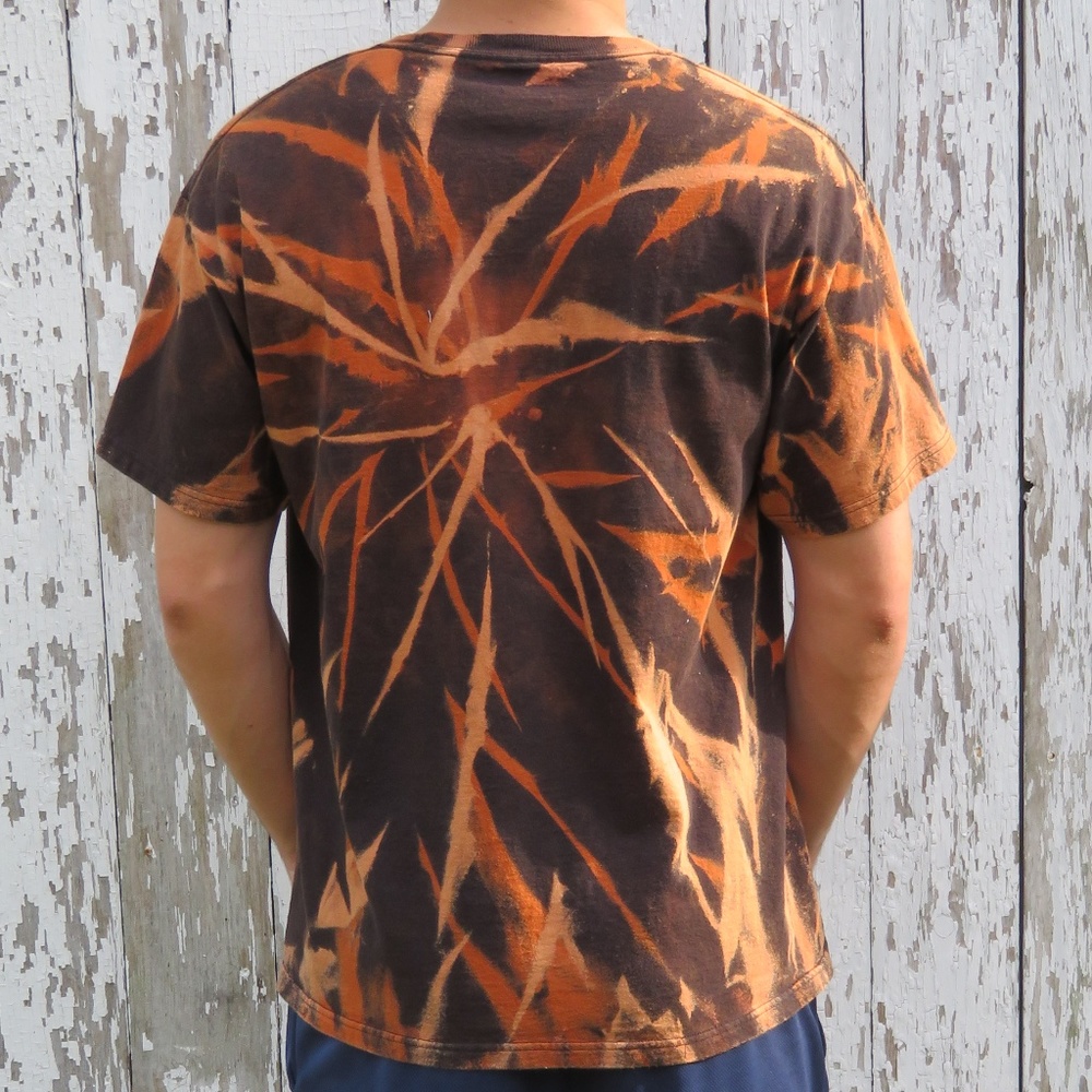 Gears of War Custom Spiral Bleach Tee sz L - Picture 5 of 5